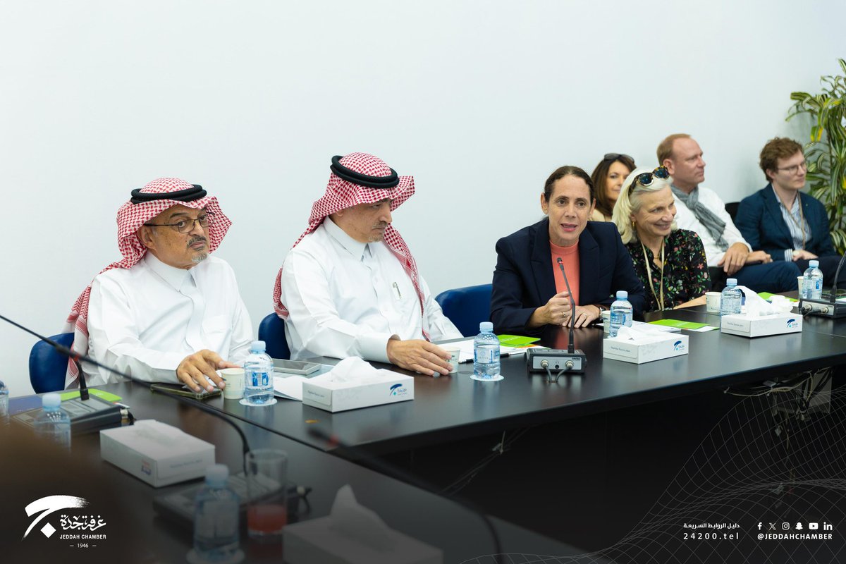 JeddahChamber's tweet photo. استقبل #مجلس_التطوير_العمراني بـ #غرفة_جدة رئيس وفد المنظمة العربية الاورومتوسطية للتعاون الاقتصادي بالمانيا السيد اندريا جيب هارت، والوفد المرافق له، بهدف تحديد مجالات التعاون الممكنة وفرص الاعمال في مجال التطوير المعمراني والمقاولات والمناطق الخضراء  في السوق السعودي، ولمواصلة تعزيز العلاقات الثنائية في المجال الاقتصادي
