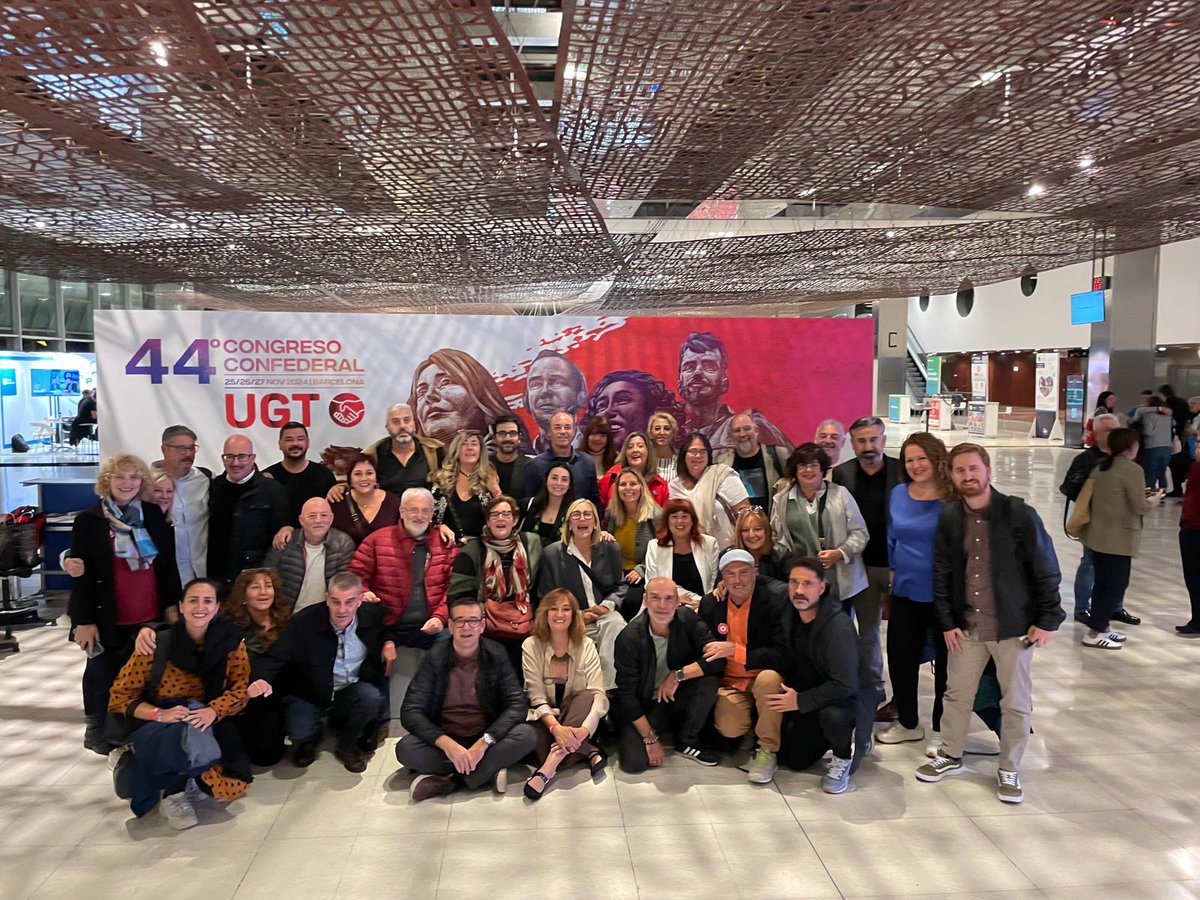 Una clausura emotiva y cargada de futuro #44CongresoUGTConfederal
Entre amigos y compañeros, con más energía para seguir luchando por la justicia social y los trabajador@s.
<a href="/ugt_sp_cat/">UGT - Serveis Públics de Catalunya</a> 
<a href="/ugtcatalunya/">UGT de Catalunya</a> 
<a href="/UGTHOSPITALET/">Ugt Hospitalet</a> 
<a href="/lhdigitalh/">LHdigital</a>