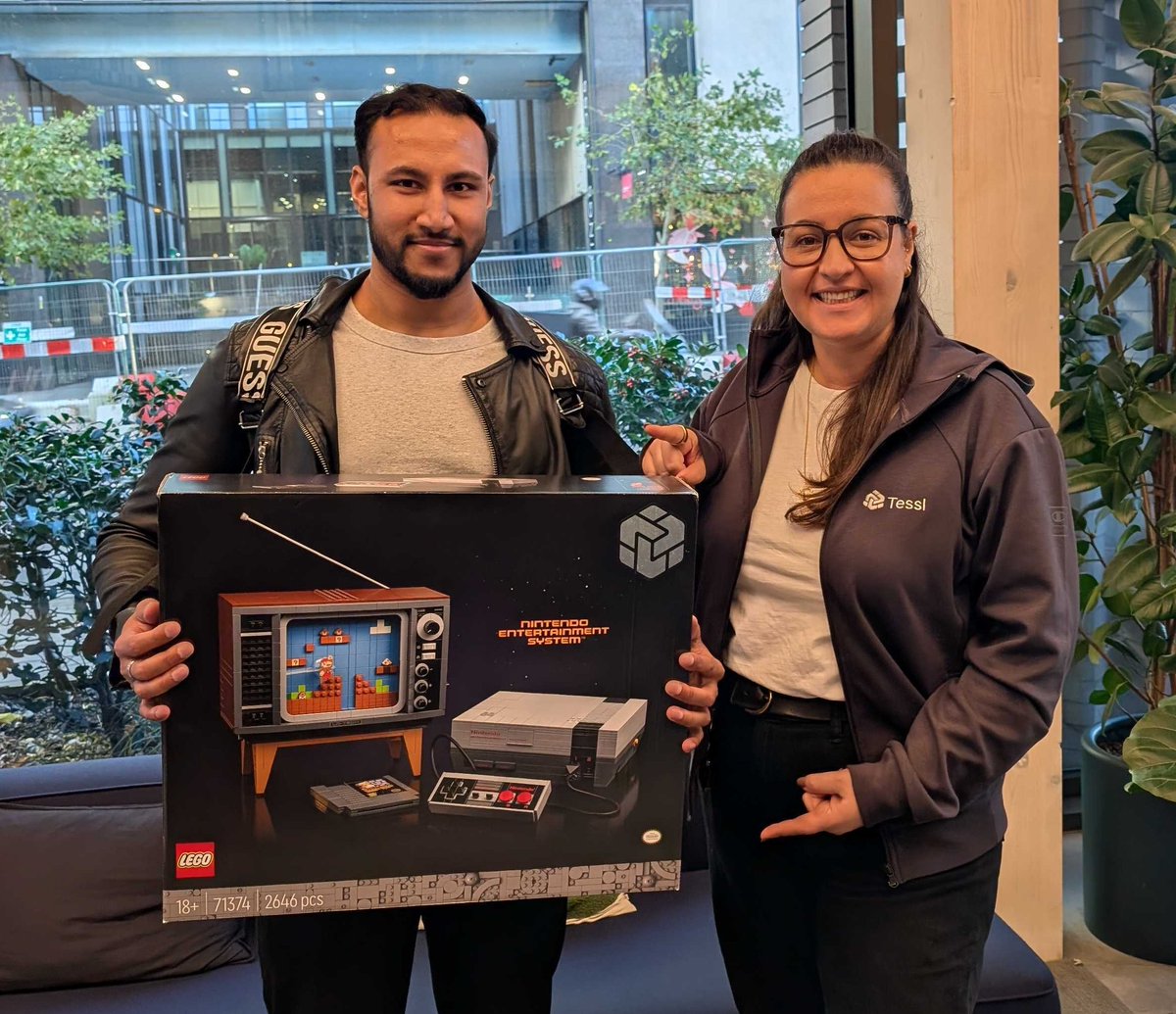 tessl_io's tweet image. 🎉 Huge congrats to @FarhathRazzaque for winning the LEGO raffle at AI Native DevCon! 🏆🎮🧱 We hope you have a blast building this retro classic! 🎉 #AINativeDev