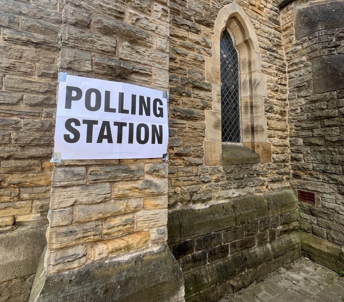 Handing a postal vote in at a polling station for the Woodhouse by-election? Please note

• You will need to fill out a Postal Vote Return Form at the polling station

• You can hand in a maximum of 6 postal votes including your own

For more information sheffield.gov.uk/your-city-coun…