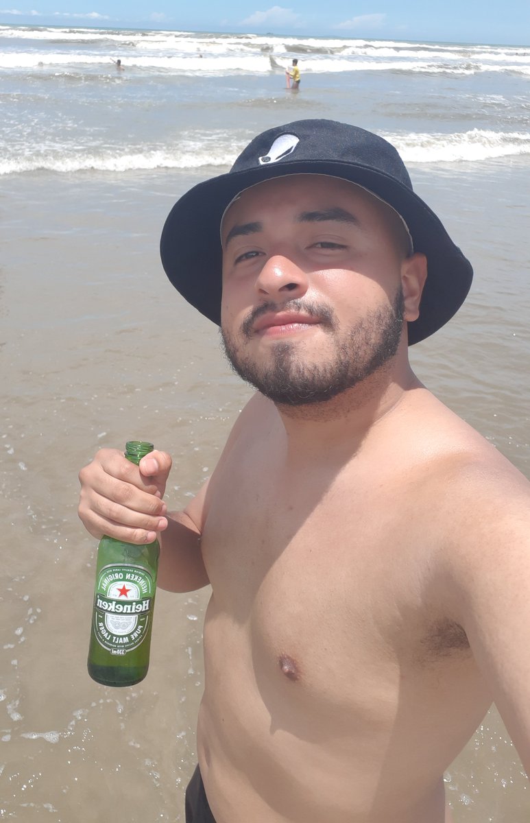 Rafaolindoo's tweet photo. Namoral ver a pança sumir aos poucos é satisfatório demais 
Hihi
Falta pouco para os 70 https://t.co/pDlC1fWqiF