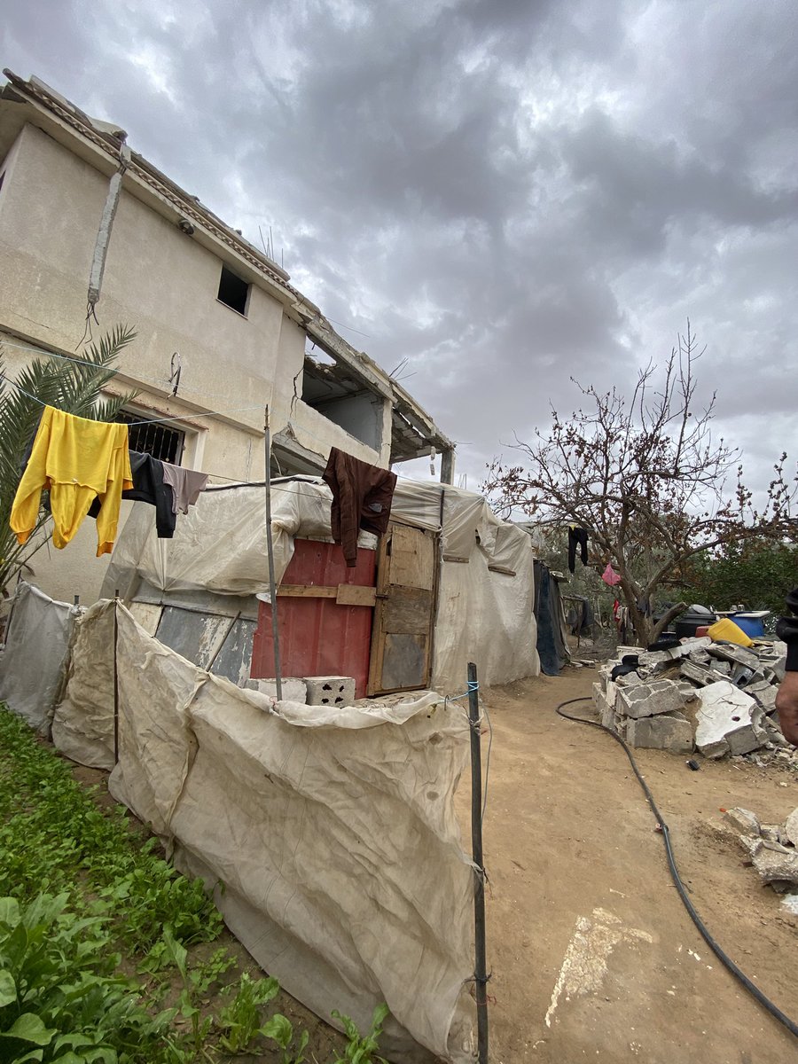 mahmoouddj's tweet photo. DONT SCROLLING PLEASE , I BEG U

HUNGRY, COLD and living in tents, we try to make ourselves again. Please keep us in your prayers and support.🥹🤲

HELP ME GET FOOD 

https://t.co/i3IhYm8CQa https://t.co/iFPdfAqBgx
