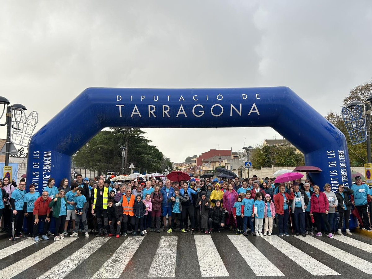 irbcatsud's tweet image. 💪💙💪💙💙Infinites gràcies per la iniciativa d’organitzar la caminada solidària per a la #diabetis, ajuntaments de #Perafort i els #Garidells

També infinites gràcies a totes i cada una de les 400 persones que aquest diumenge hi heu participat!