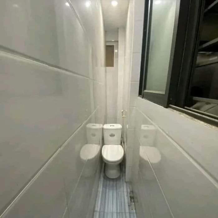 Widzieliście już ten kibelek ? 
#TrzaskDupiarz nie ma szans 😂