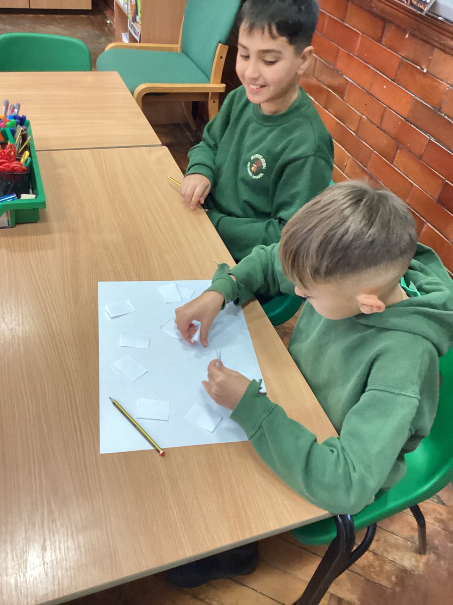 Year6Markeaton's tweet image. 🧠A quick experiment to introduce the peppered moth evolution story. #mpsEnglish #mpsScience #mpshistory