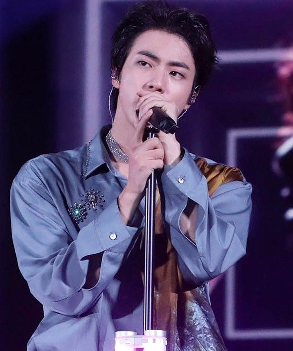 AboutMusicYT's tweet photo. Happy 32nd birthday to the greatest Jin of BTS! https://t.co/A7q6VhgCsG