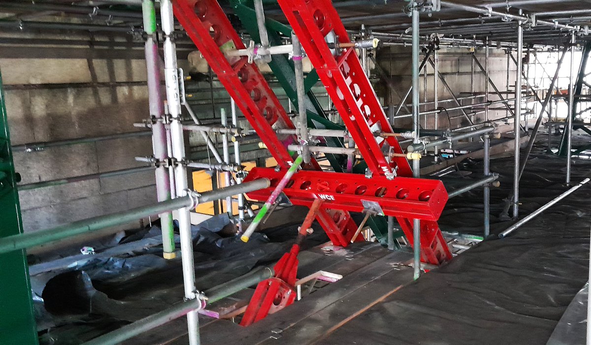 A great photo of our Superslim Soldiers (with adjustable Prop Jacks) at work on the refurbishment of the Tyne Bridge in Newcastle.