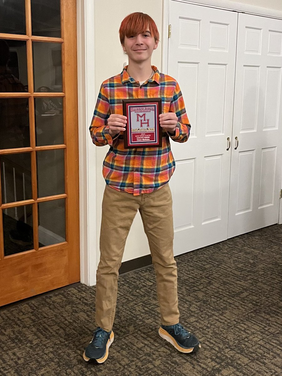 MapleHillxc's tweet photo. Maple Hill Varsity XC Coach’s Awards go to Francesca and Owen. #hillon3 @MH_Athletics @HillBoosterClub @MapleHill_HS https://t.co/GN2V1jIQBp