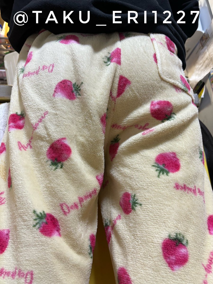 こーゆーなんて無い日常のおしりっていいですよね😚
寒くなってシルエットわかりにくいてますが、このモタモタ感も好きです🥰

#ハメ撮り
#盗撮
#愛する妻 https://t.co/zBMkWt0PWt