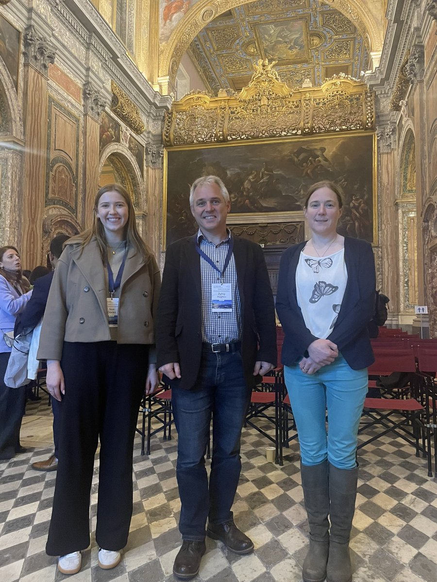 Had a great time presenting my research on #medicationadherence in the run-in phase of trials at the <a href="/SocMedAdherence/">ESPACOMP</a> conference in Naples last week - and what a fantastic venue! #ESPACOMP2024 @HughesDyfrig <a href="/DrCatastrophie/">Catrin Plumpton</a> <a href="/CHEMEBangor/">CHEME</a> <a href="/MRCTMRPDTP/">MRC TMRP DTP</a>