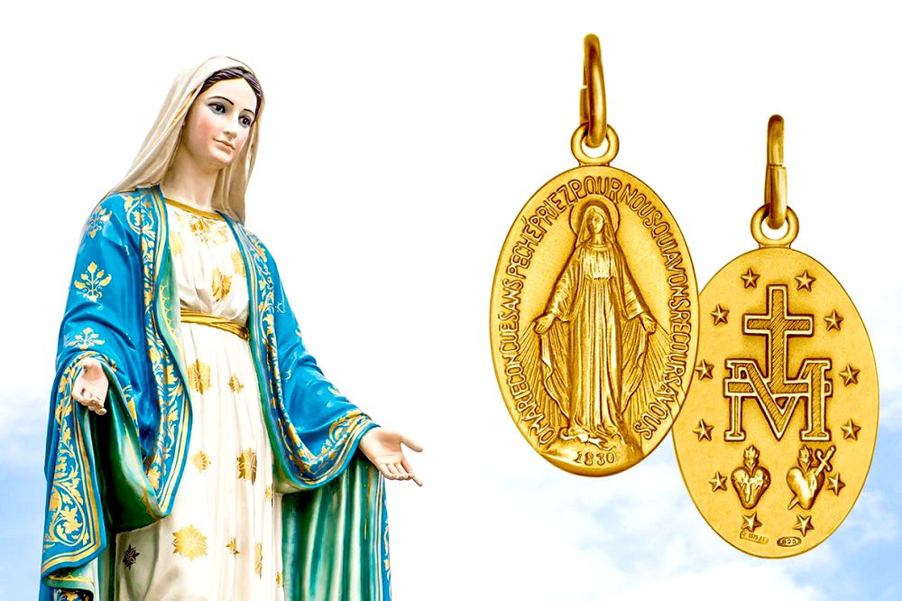 في مثل هذا اليوم 27 نوفمبر 1830، ظهرت مريم العذراء على الراهبة كاترين لابوريه في فرنسا وطلبت منها طبع أيقونة فيها نورٌ وقلبَين ليسوع ومريم مع عبارة: «يا مريم البريئة من دنس الخطيئة الأصلية صلّي لأجلنا نحن الملتجئينَ إليكِ»، وعام 1832 سُميّت الأيقونة العجائبية لما صنعته من معجزات