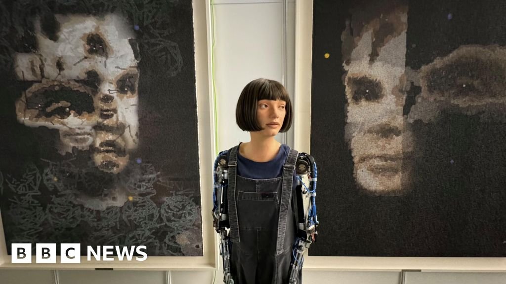 Visionaire_AI's tweet photo. Video of Ai-da talking about her art #ai #artist #robotics https://t.co/u8NHpilTKL