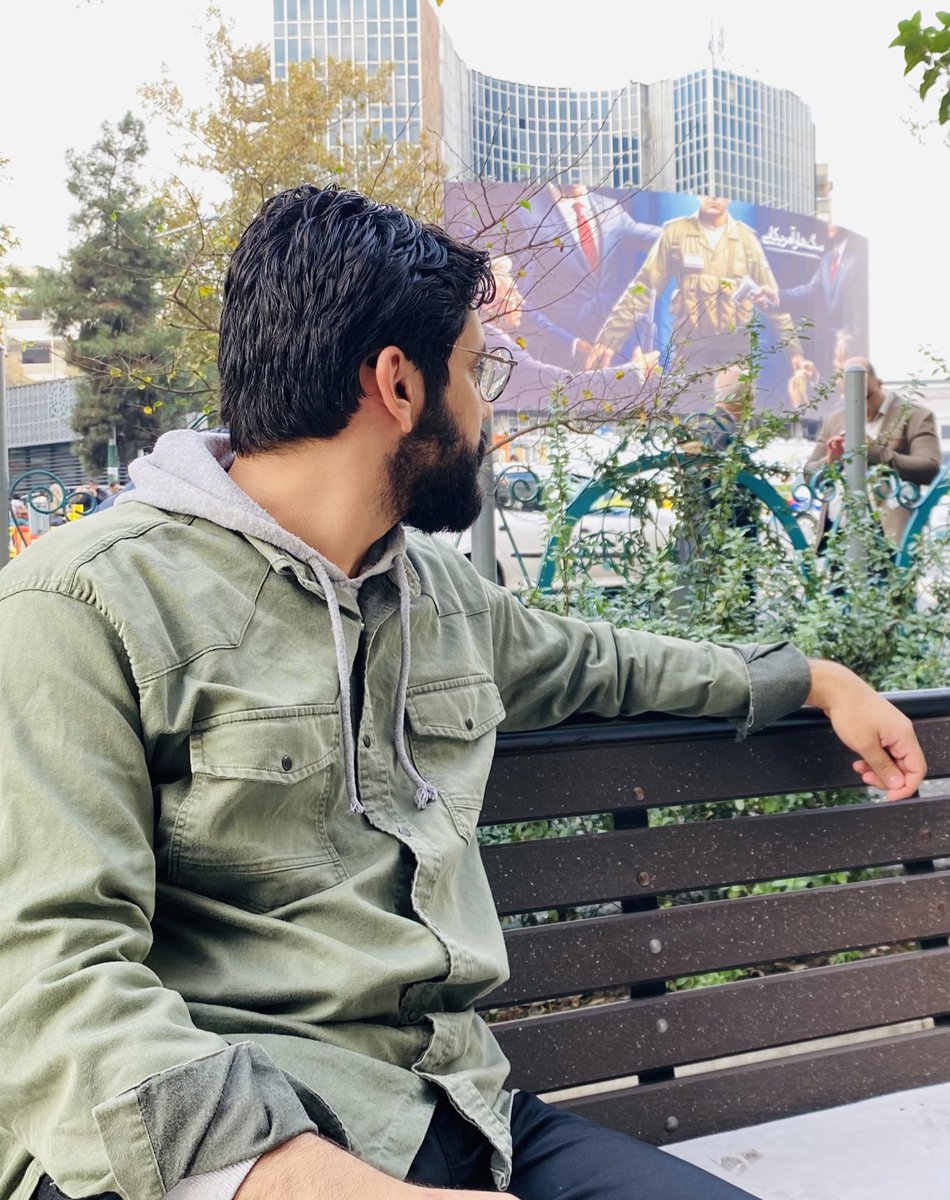 وَالبَابُ حِينَ دَحَا بِهِ عَن حِصنِهِمِ
عِشرِينَ  بَاعًا  فِي  الفَضَا دِكدَاك 
#لبنان