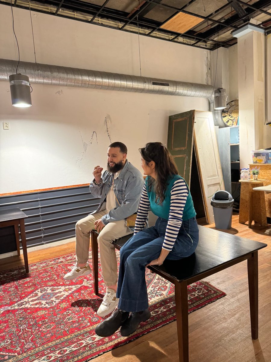 Tot 1️⃣0️⃣ december zijn er verschillende campagnes die aandacht vragen voor het tegengaan van (huiselijk) geweld. De interactieve theatervoorstelling Red Flags is bijvoorbeeld te zien, over seksuele intimidatie en toxische relaties. Het hele programma: ⤵️
activiteiten.amsterdam.nl/?evt_mode=zoek…