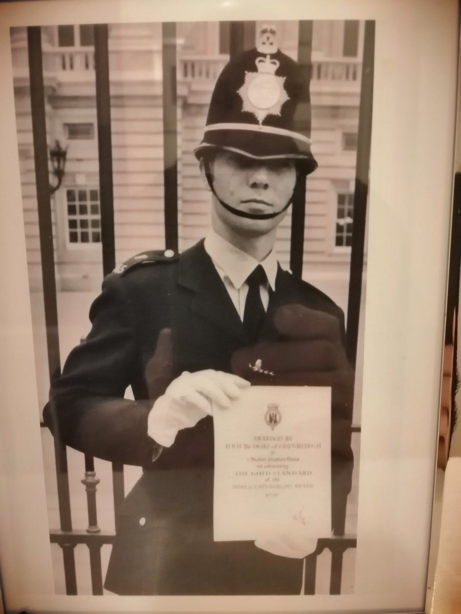 UK_COPS tweet picture