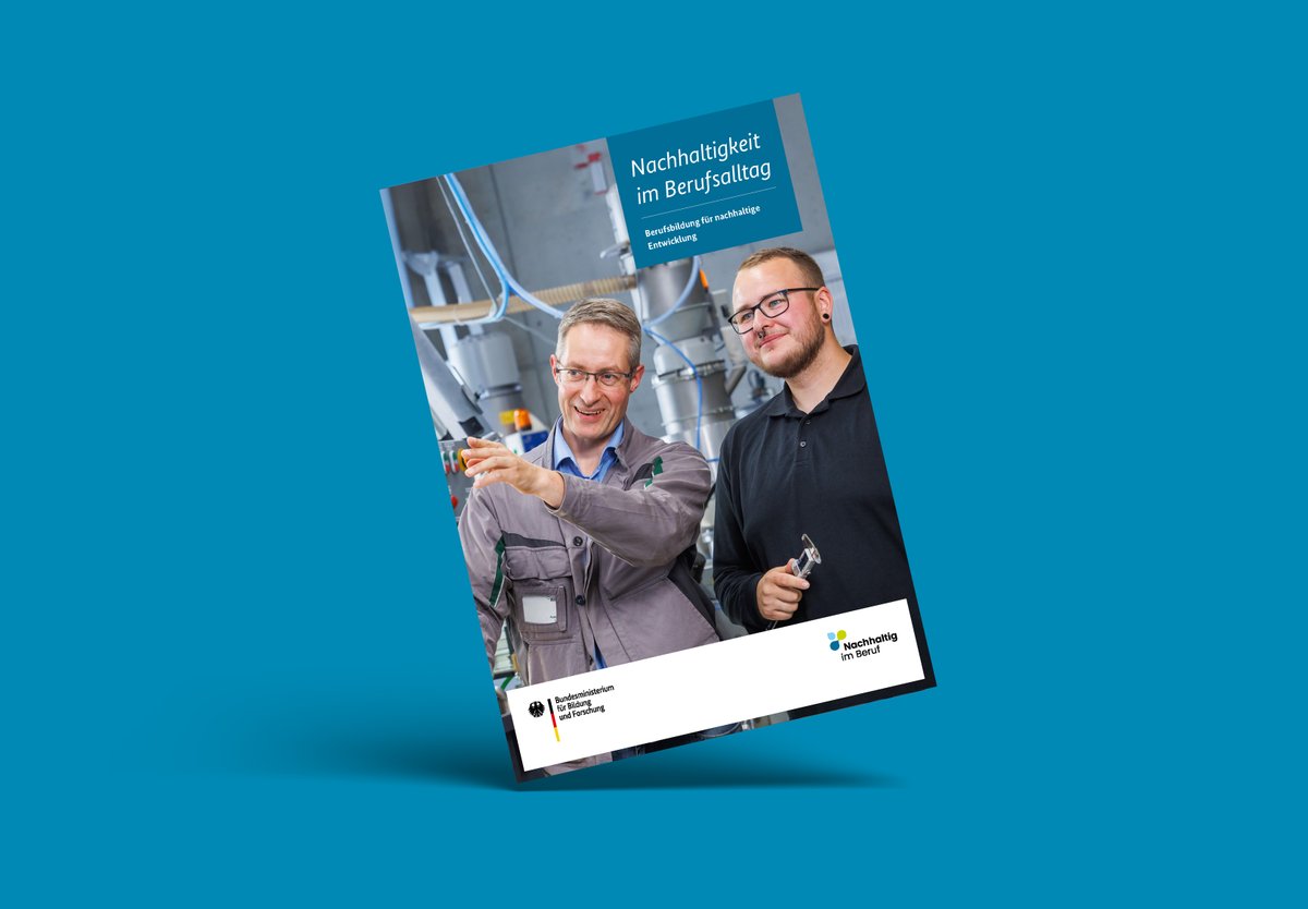 ❓ Was bedeutet "Nachhaltigkeit im Berufsalltag"? ❓ In der Broschüre des BMBF berichten Ausbildende, Azubis und Geschäftsführende praxisnah über ihre Ansätze zur Verankerung von Nachhaltigkeit. 👉 Downloaden: bit.ly/3UsUUym 👉 Bestellen: bit.ly/4egj4mX #BBNE