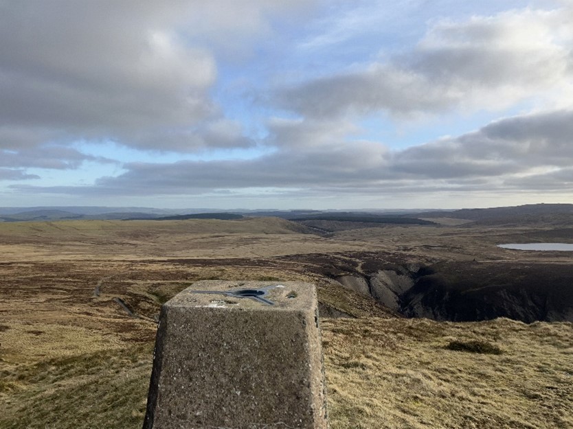 Is there a better way to start your day than watching the sunrise? 🌄

Starting out on the Glyndwr’s Way trail from Machynlleth, take a short detour and hike up to the trig point on the top of Foel Fadian.

Find out more about this walk 👉 loom.ly/EsUWqTg