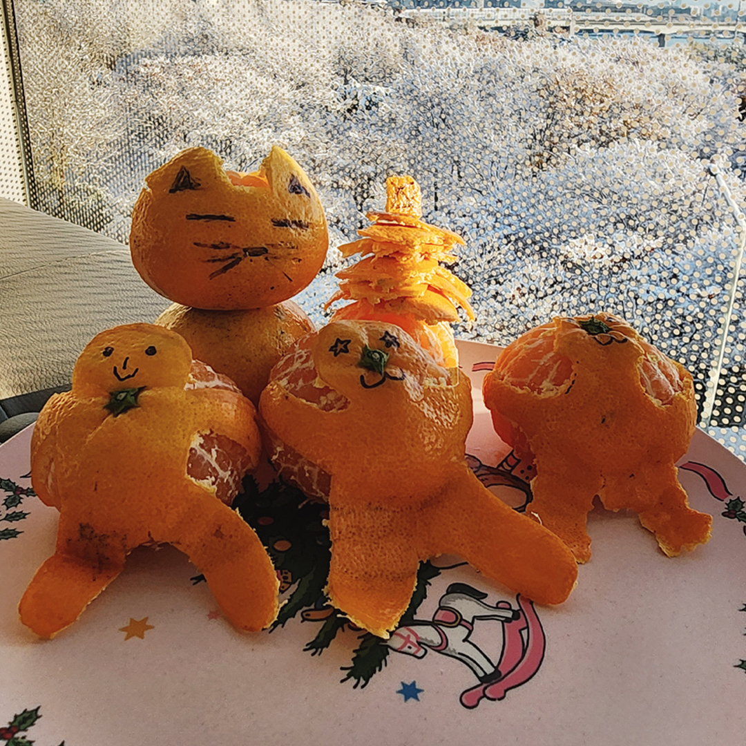 ygtreasuremaker's tweet image. [#TREASUREMAKER_NOTICE]

잠시 후 위버스 라이브에서
🍊로 ⭐️거 다 만드는 모임(n명) 예정!

#TREASURE #트레저