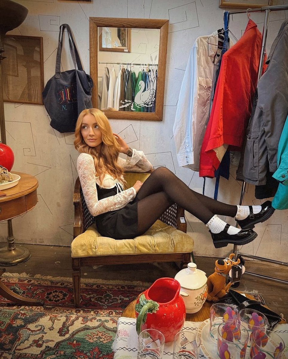 instasluts23's tweet photo. Ah fuck those little white socks and those tights! Fuck I'd could just cum over those right there! What would you do to her? #socks #whitesocks #tights #gingerslut #gingerfetish https://t.co/OJzphvrwOi