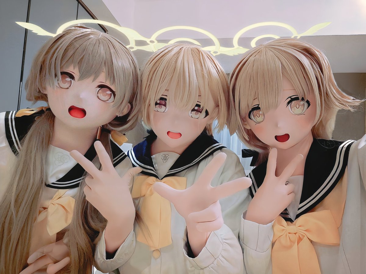 浮士德（划掉）日富美，生日快乐！
Happy Birthday, Hifumi!
ヒフミちゃん、誕生日おめでとう！
———
左：<a href="/ShigurESM/">SalgorY</a> /头壳主人<a href="/daxce22/">小可乐想睡觉</a> 
中：<a href="/kmno_x/">Cloudrin</a> 
右：<a href="/yashiyo_kig/">夜宵宵夜</a> 
#ブルアカ #BlueArchive #BlueArchiveCosplay #着ぐるみ