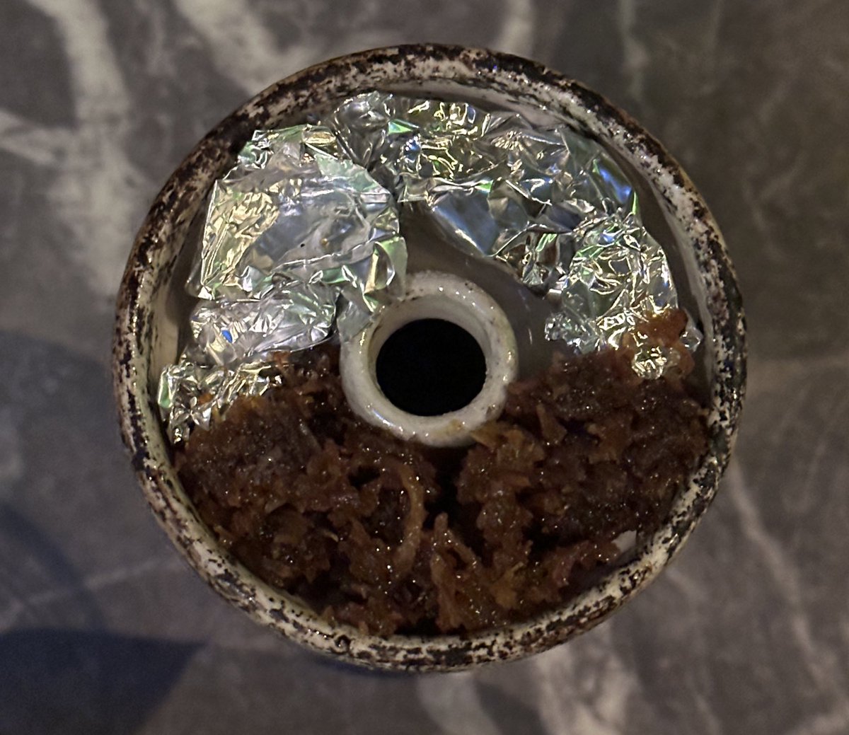 flower_shisha's tweet photo. 【限界シーシャ界隈】

『30〜40分だけシーシャ吸いたい』
と思う時あるよね

そんな時のフレーバー節約術を教えるよ

①アルミをボウルの中に詰めて
4割フレーバーを盛る(5〜7g)

②アルミを貼ったら
穴はフレーバーの所のみ開ける

③炭置いて、蒸らし長め

普通に吸えるから試してみてね🌹 https://t.co/Euyuiiv7vY