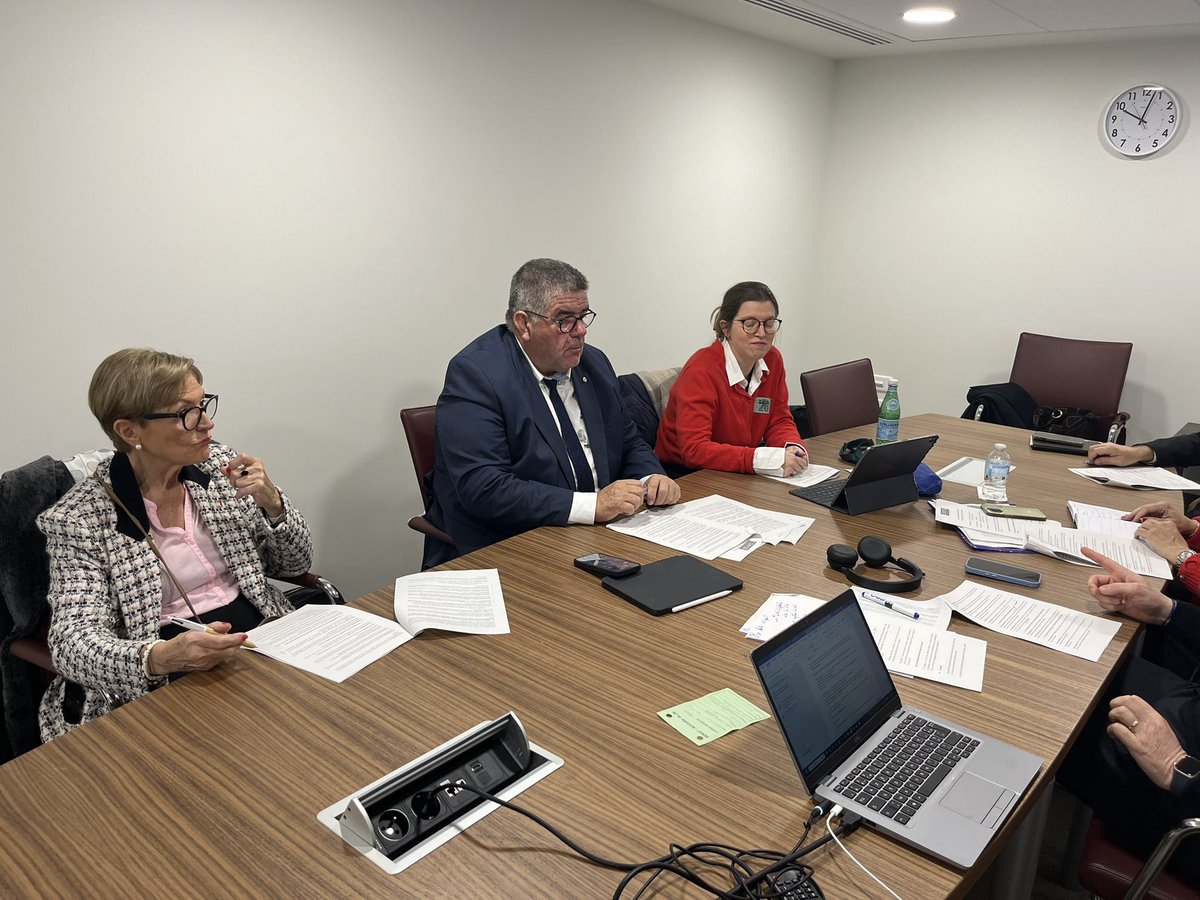 Commission Supérieure du Numérique et des Postes (@csnumpost) on Twitter photo Séance plénière de la #CSNP sur l’inclusion numérique
<a href="/C_REDON_SARRAZY/">Christian Redon-Sarrazy</a> et Jeanne Bretecher ont présenté leurs recommandations
#financement #PLF2025 , #gouvernance #formation #handicap
⚠️ Publication de l’Avis demain 28 novembre ⚠️ Séance plénière de la #CSNP sur l’inclusion numérique
<a href="/C_REDON_SARRAZY/">Christian Redon-Sarrazy</a> et Jeanne Bretecher ont présenté leurs recommandations
#financement #PLF2025 , #gouvernance #formation #handicap
⚠️ Publication de l’Avis demain 28 novembre ⚠️