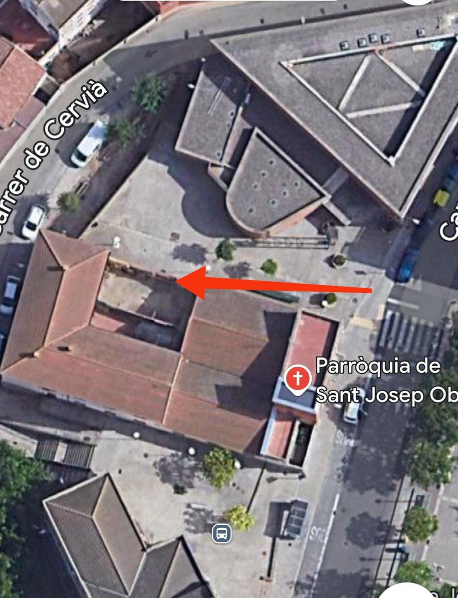 Aons_Lleida's tweet photo. Ja tenim les claus de la nova fabrica del Pare Noel i els Reis d'Orient !
Ara si que necessitem toooootes les mans posibles per preparar joguines.
Totes les tardes de 4.30 a 7.30 de dilluns a divendres sereu benvinguts...
Ubicacio: Plaça Joan XXIII, 2 de Magraners. https://t.co/idRJQNVEUr