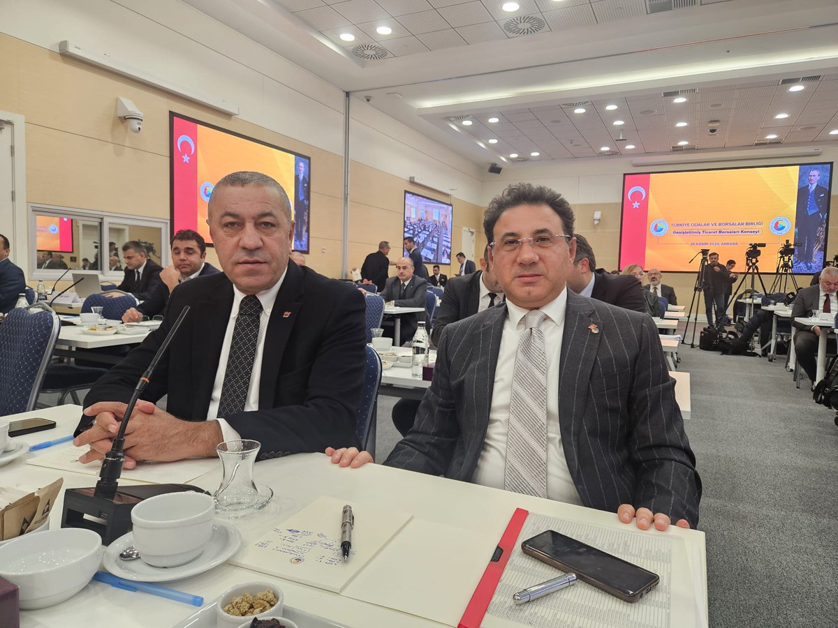tummer_ankara's tweet photo. 26 Kasım 2024 Çarşamba günü Türkiye Odalar ve Borsalar Birliği’nde Tarım ve Orman Bakanı Sn. İbrahim YUMAKLI’nın katılımıyla Genişletilmiş Ticaret Borsaları Konsey Toplantısı gerçekleşmiştir. Toplantıya Birliğimizi temsilen YK Başkanımız Sn. Hanifi ŞİMŞEK katılım sağlamıştır. https://t.co/3tDp7Bk8jR