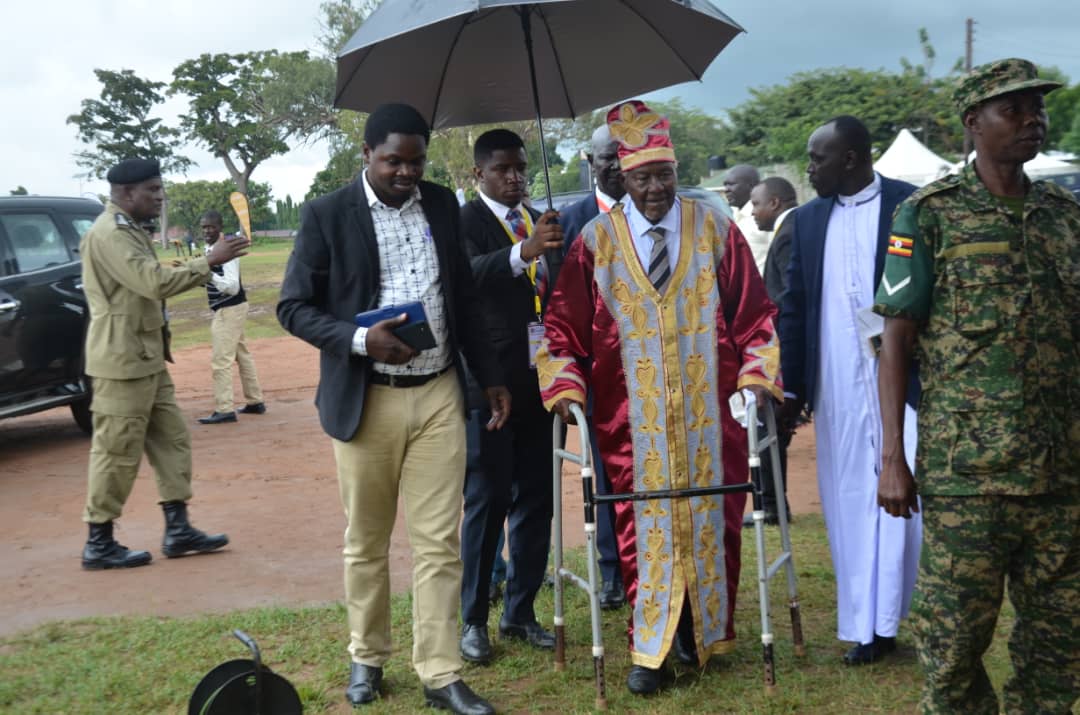 sh48257's tweet photo. The Turkana King 🤴 at #AtekerReUnionFestival2024 in #SorotiCity its surely going to be a memorable experience ✨ 💖. Gen Muhoozi Kainerugaba Raila Odinga #FreeAlienSkin #UIOGS2024 MUBS #MarriedAtFirstSight Bukayo Saka Rice Prudential iPhone 17 @imie_trends @TesoVibez https://t.co/P5hWJXJlr4
