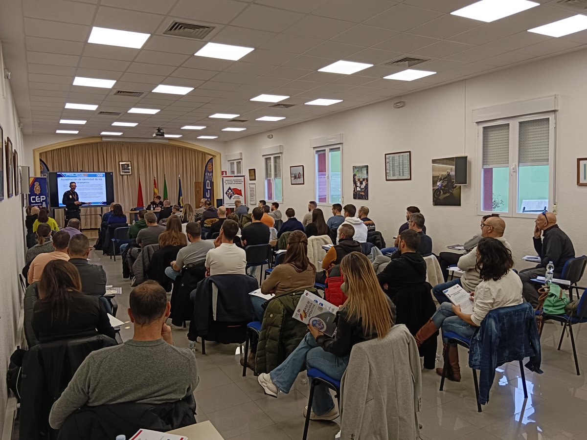 SPPME_Navarra's tweet photo. Éxito total del curso del día de ayer sobre primera intervención, temas de extranjería.
La respuesta fue muy muy buena y la mañana estuvo muy entretenida y aprovechable.
Gracias a todo e, mundo por la asistencia y a los ponentes por su tiempo.
Seguimos con la coordinación. https://t.co/27QpqAtW7g
