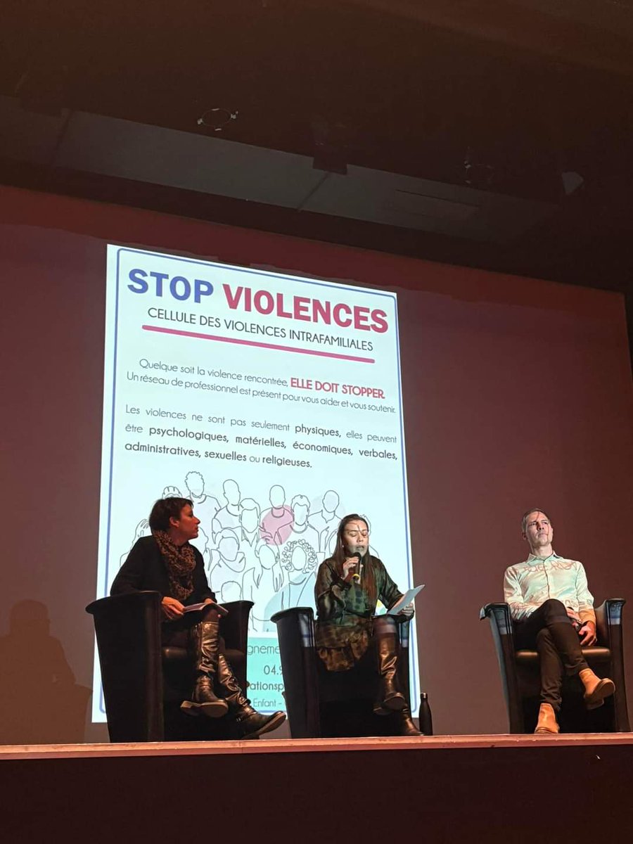 API 06/83 tweet media