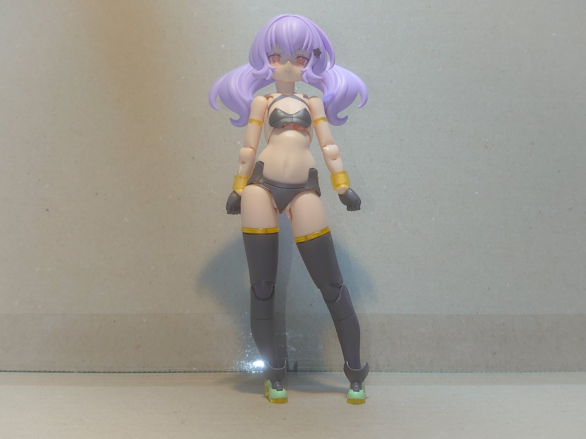 取りあえず素体パチ組・・・