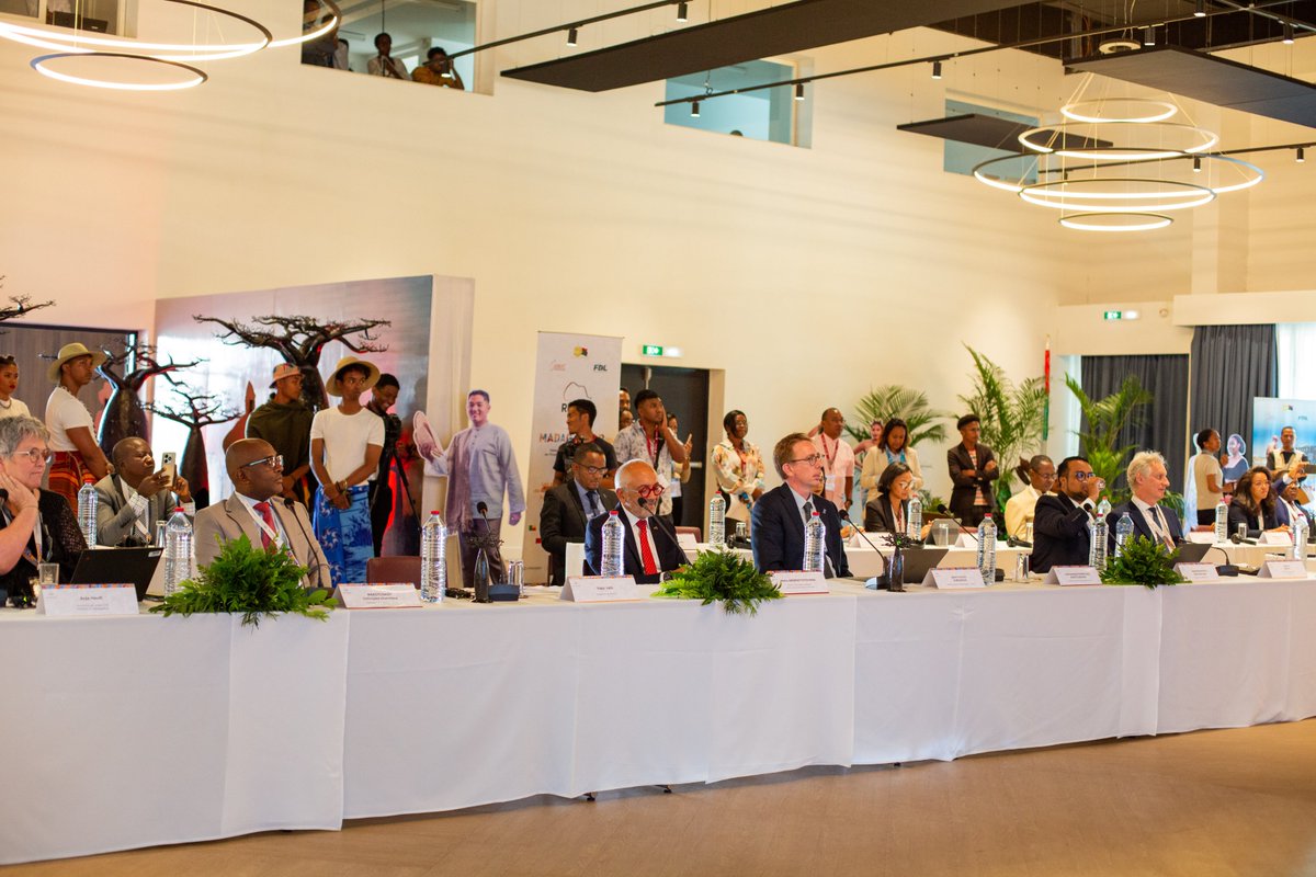 PNUD Madagascar (@undpmadagascar) on Twitter photo #Happeningnow
Le PNUD Madagascar appui le Gouvernement Malagasy dans la mise en oeuvre du plan national de décentralisation émergente et appelle les parties prenantes à se rallier au leadership du #MDAT
<a href="/NainaAndriants1/">Naina Andriantsitohaina</a>
#RIAFCO #MDG2024 #Happeningnow
Le PNUD Madagascar appui le Gouvernement Malagasy dans la mise en oeuvre du plan national de décentralisation émergente et appelle les parties prenantes à se rallier au leadership du #MDAT
<a href="/NainaAndriants1/">Naina Andriantsitohaina</a>
#RIAFCO #MDG2024