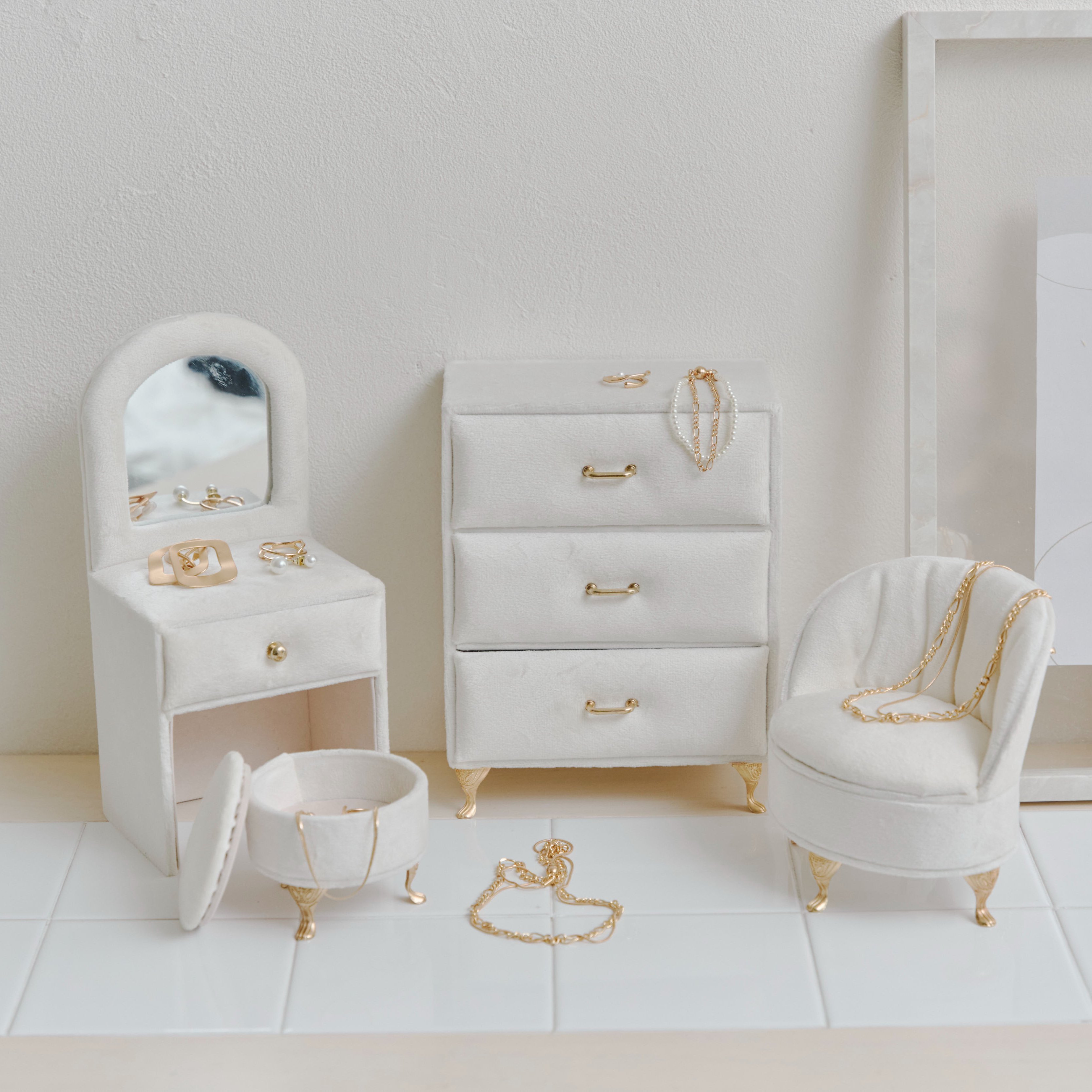 salut!（サリュ）【公式】 on X: 