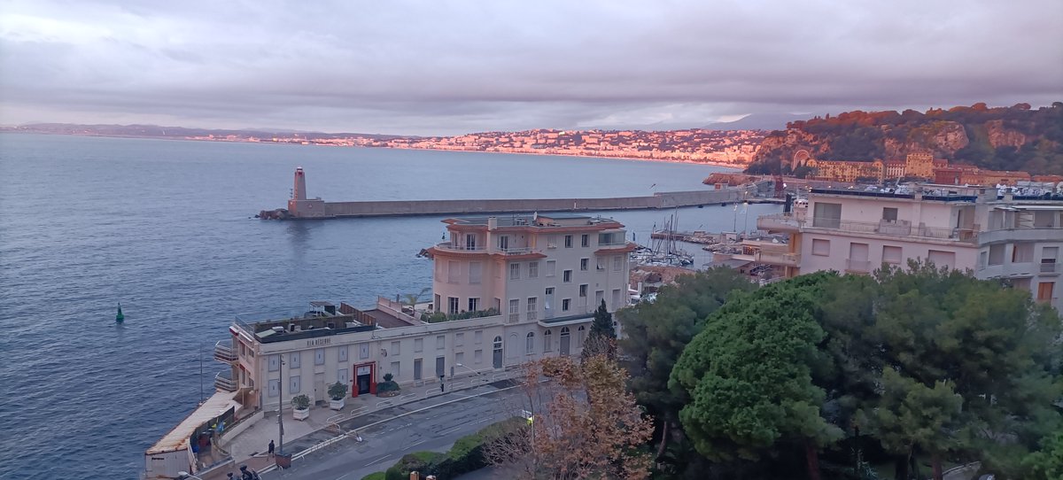 ERC_SPHERES's tweet photo. Last day of the @ERC_SPHERES Consortium meeting in Nice: it’s time to feedback and to make decisions for the future with Bruno Antonny, @DominiqueLangin , @ryden_mikael  
@IPMC_sophia  @CNRS_DR20 @Univ_CotedAzur @I2mcT 
@UT3PaulSabatier @karolinskainst https://t.co/FLveBpcyCm
