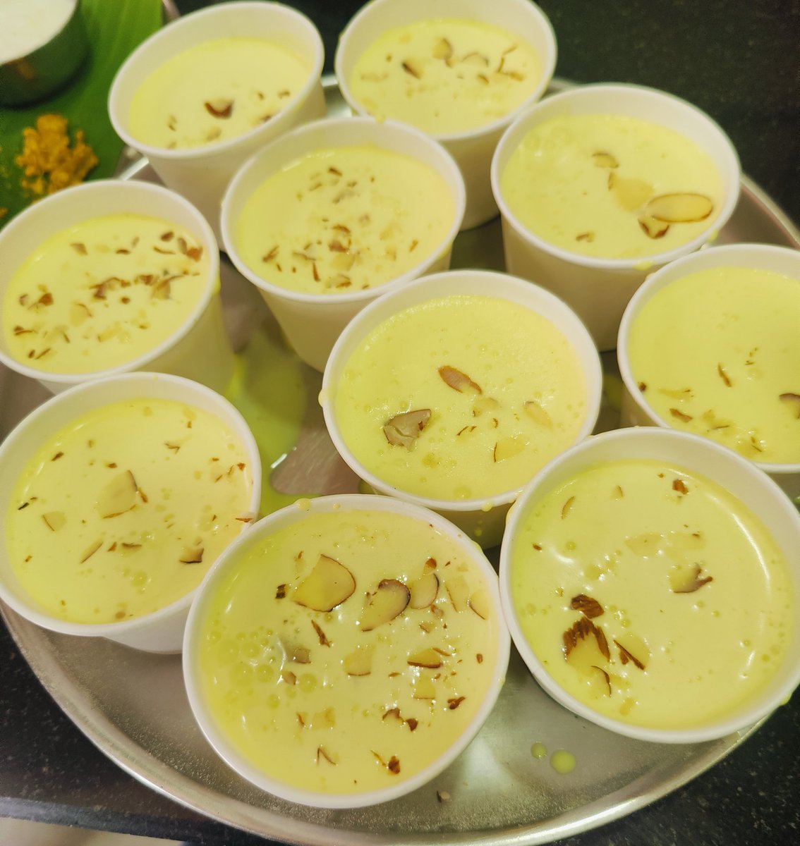 I've been to Khadadi in Sadashiv Peth before but rediscovered recently! Maharashtrian, nostalgic and homely dishes on the menu. My go-to things are bhoplyache gharge with tup, bhajani wade  with dahi and kharachi mirchi, bread loni and sakhar, alu wadi &amp; piyush! #pune