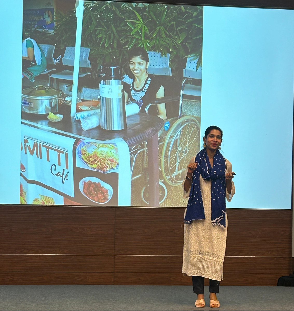 RepTodayMag's tweet photo. Our final keynote speaker - Alina Alam, Founder and CEO - Mitti Cafe, delves into the 'Power of Magical Thinking' ✨🎤 @AMitticafe #RTQUORUM https://t.co/0qK0OpvXhU