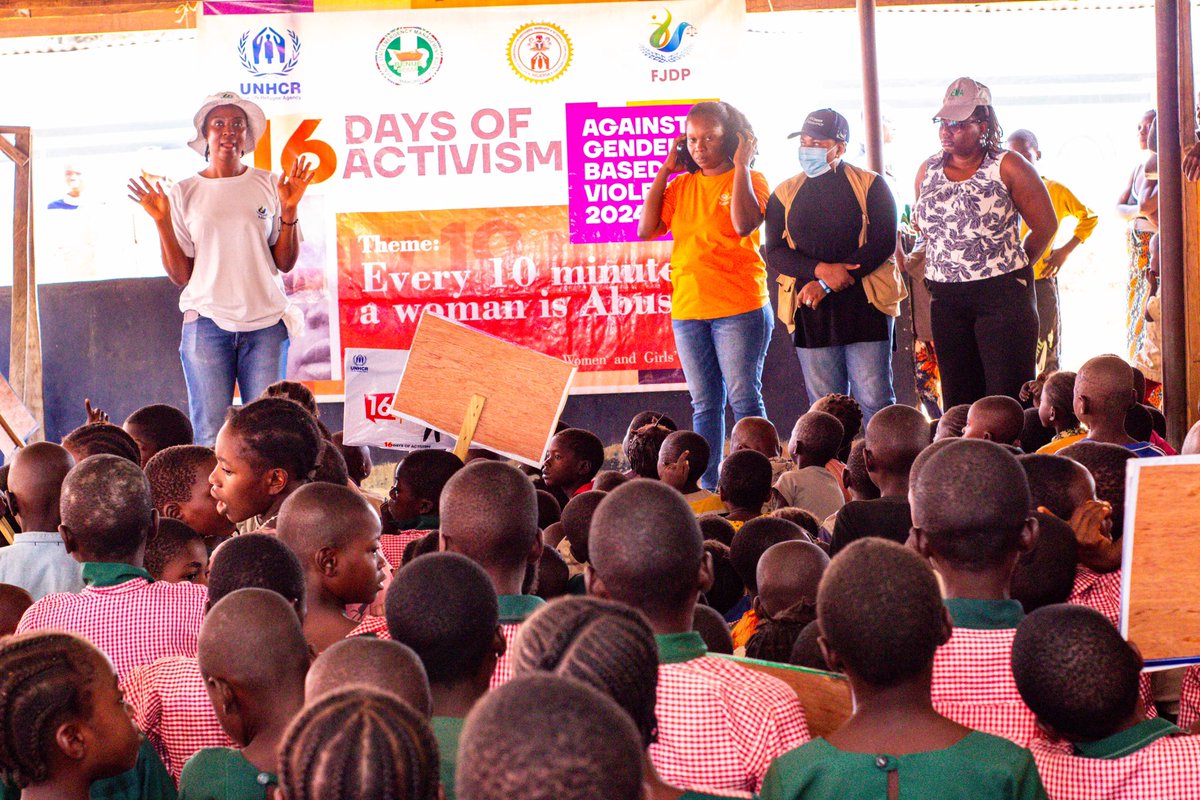 fjdpnigeria's tweet photo. As part of the 16 Days of Activism Against Gender-Based Violence,(FJDP), in collaboration with UNHCR, organized a dialogue session with school children at the Daudu 2 IDP camp in Guma LGA Benue State.
#16DaysOfActivism #EndGBV #SpeakOutActNow #FJDP #UNHCR https://t.co/pKRHjDfw7F