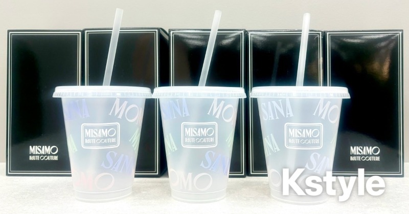 Kstyle_news's tweet photo. 【プレゼント】
✨MISAMOの豪華ノベルティ✨
ストロー付きタンブラーを5名様に🥤

▼応募
・@Kstyle_newsをフォロー＆この投稿をRP
・11/29（金）AM11:00〆切

▼詳細はこちら
https://t.co/oCGi3VWp1I

#MISAMO #TWICE #ミナ #サナ #モモ