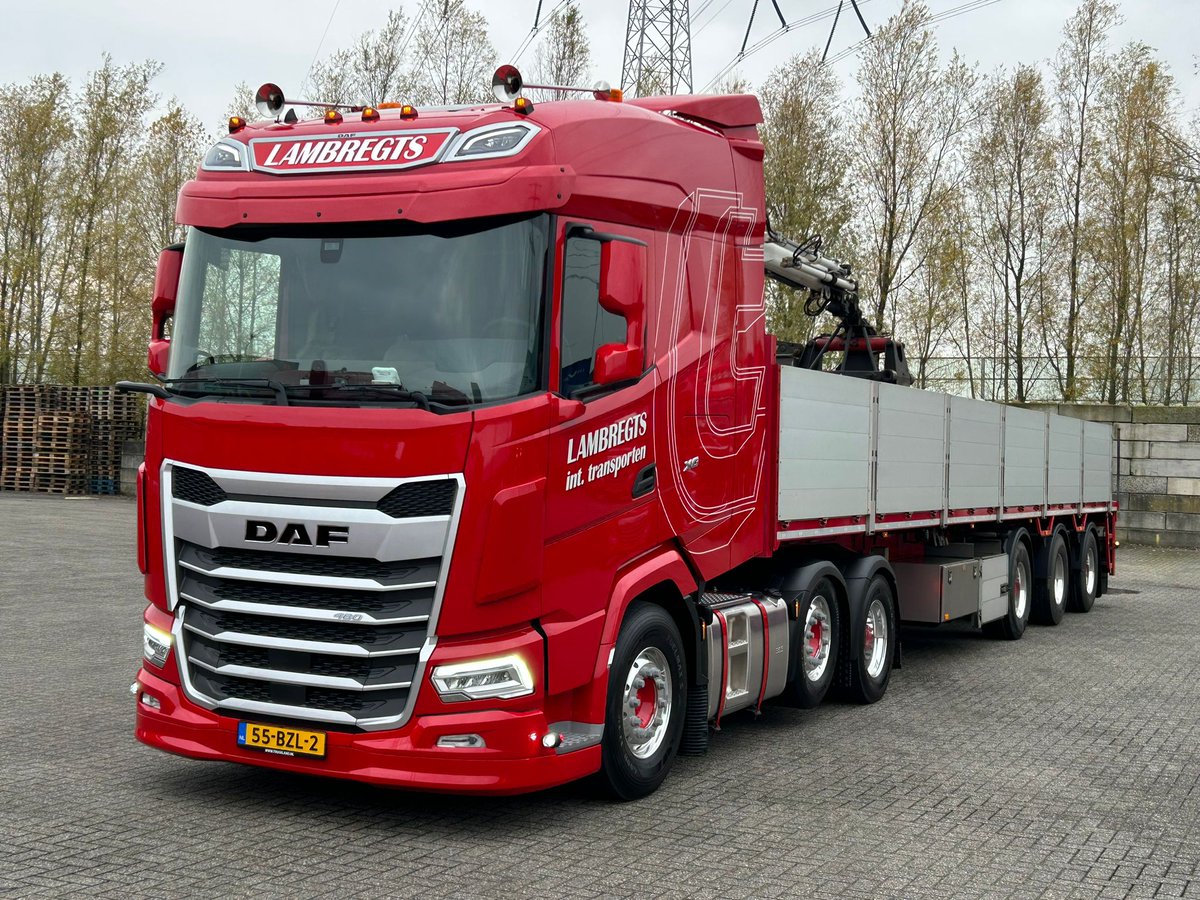 🚛Een nieuwe aanwinst voor Lambregts transport een: DAF XG 480 FTG.🔑

Deze DAF is met zorg samengesteld naar de wensen van de klant. 

Namens Truckland wensen wij Lambregts transport veel veilige en plezierige kilometers toe!💥

#DAFNederland #Truckland #familiebedrijf