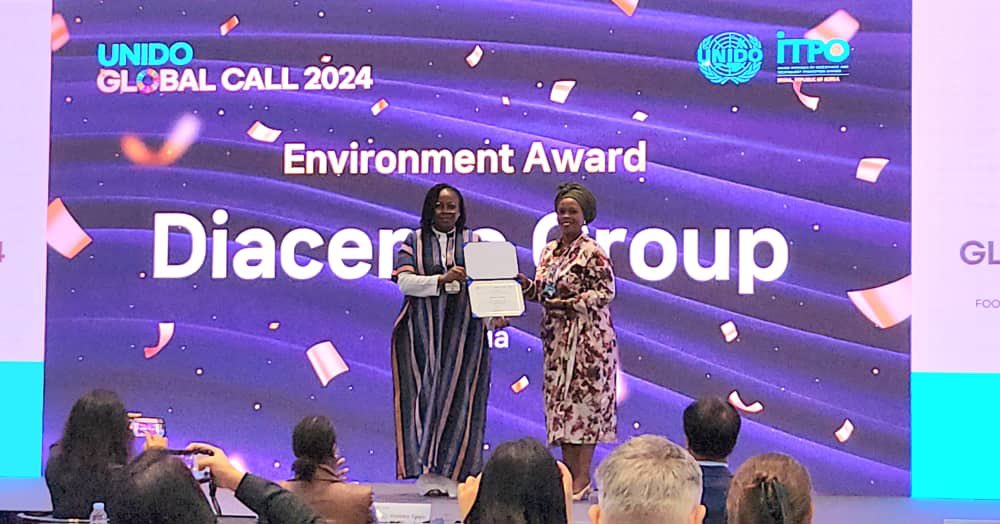 FN_Wamala's tweet photo. I was in Seoul, South Korea, for the global food tech award. A Ugandan company, Diacente Group, won the UNIDO environmental tech award for the Green Industrial and Special Economic zone in Karamoja. 

This is a game-changing initiative for various reasons. Firstly, it puts our country, Uganda, at the centre of global innovation on climate change, livelihoods, and the environment. But more so, the GIEZ means that all the methods to be used within this zone shall be environmentally friendly. 

Sitting on at least 8,000 acres of land, we envisage thousands of jobs created. This is something we should collectively celebrate.
@Parliament_Ug @UNIDO @OPMUganda @AnitahAmong @NRMOnline @nbstv @nyamadon
