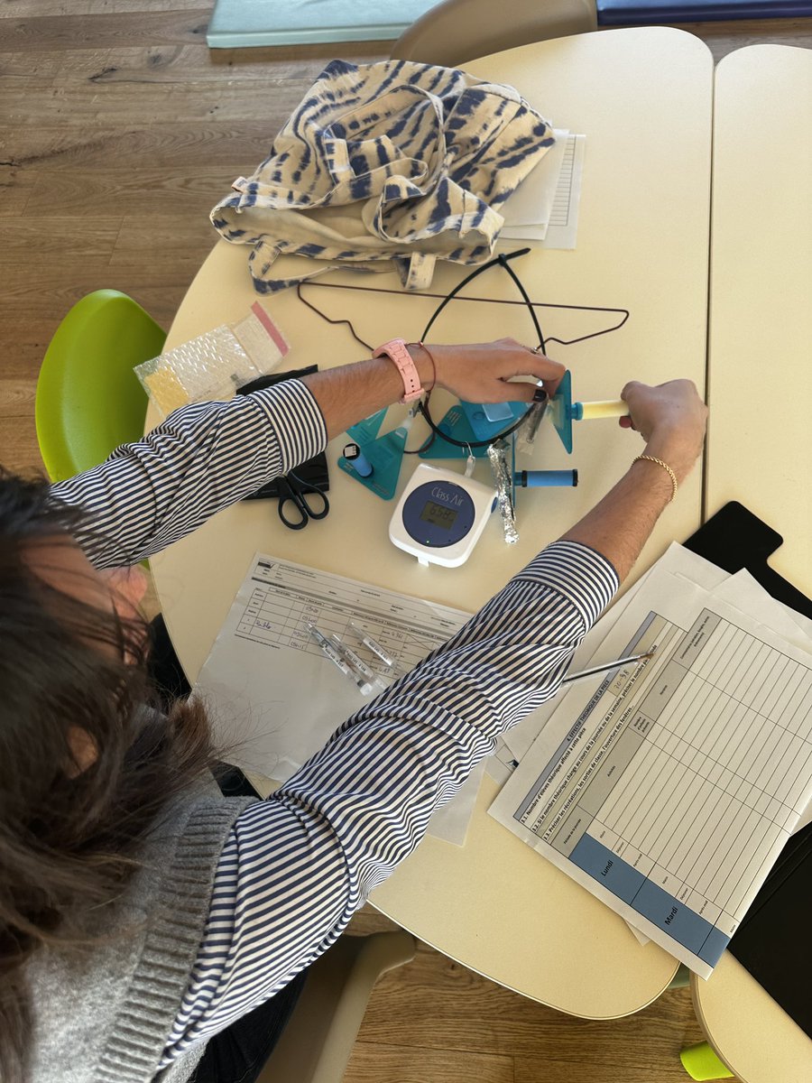 OEHC_'s tweet photo. L'@OEHC_  accrédité par le COFRAC, vous aide à répondre aux exigences sur la qualité de l'air intérieur ⤵️

1️⃣ Évaluation des moyens d’aération
2️⃣ Autodiagnostic tous les 4 ans
3️⃣ Campagnes de mesure des polluants

#expertise  #garantir des espaces sains ! https://t.co/CqUHe937D8