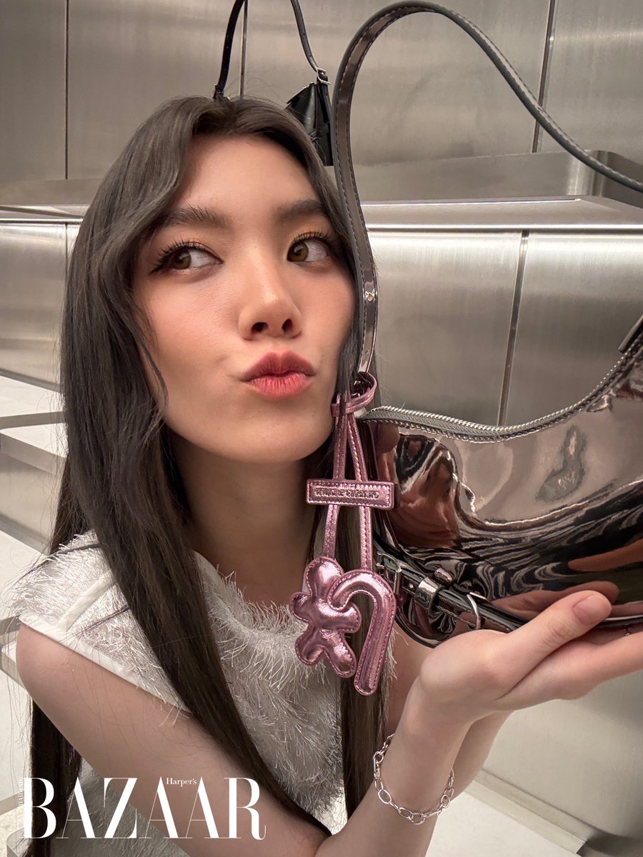 bazaarthailand's tweet photo. เก็บตกภาพน่ารักๆ ของนักแสดงสาว ออม กรณ์นภัส ในงานเปิดตัว CHARLES &amp; KEITH คอนเซ็ปต์สโตร์ เจเนอเรชัน 6 อย่างยิ่งใหญ่ ที่ One Bangkok

#ormkornnaphat
#CHARLESKEITHxOrmkorn https://t.co/wjFYjseH5i