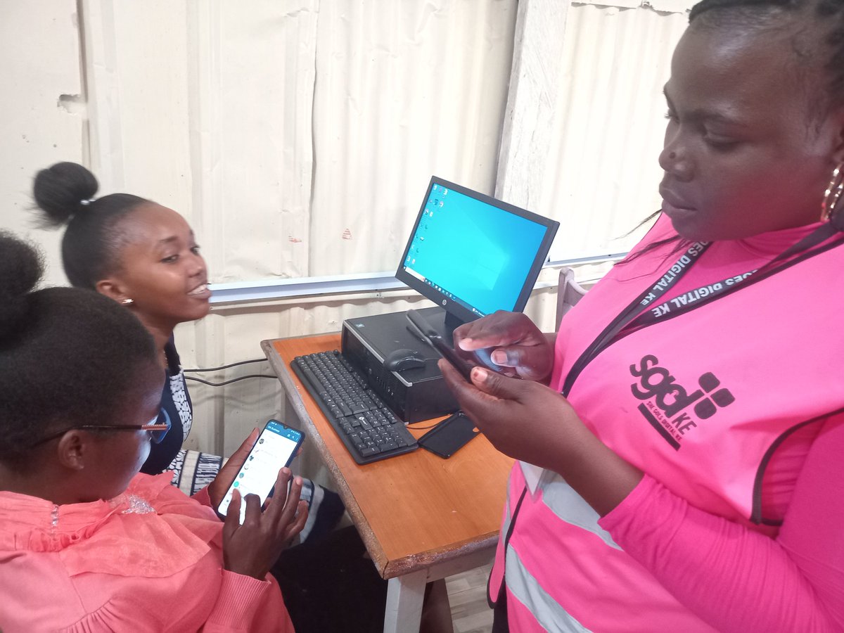 sgdkenya's tweet photo. Day 8 of our Biashara Dijitali Digital Marketing Training for Cohort 3.0 is ongoing.
Today's topics are:
1) Engaging your Audience Online.
2) Building online Presence with SEO and Hashtags.
#gcylp #Shegoesdigitalke #digified #itu #huawei https://t.co/A4RVKj6IdE