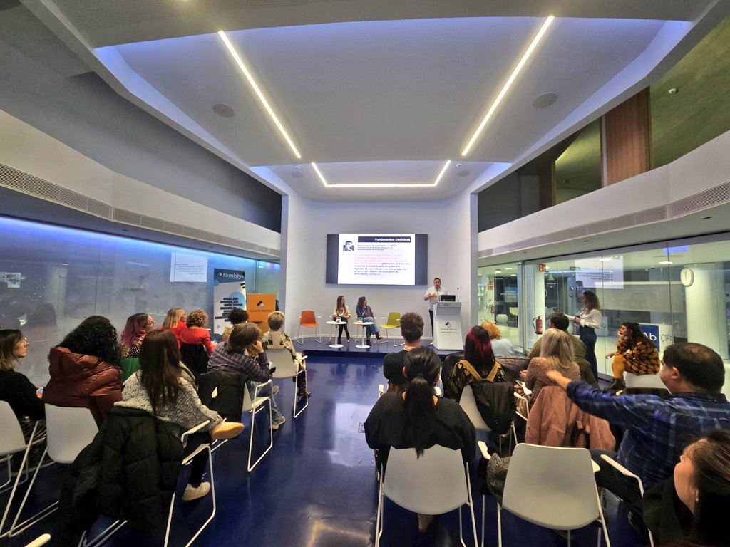 AguasdeAlbacete's tweet photo. Sobre educación #inclusiva y #diversa se ha hablado en el #CIAb en la Jornada "Reconocer la diversidad para promover la inclusión". 
@AguasdeAlbacete muestra su apoyo a la importancia de construir, entre tod@s, una sociedad más diversa que favorezca la participación @dramblys_org https://t.co/smFwpVCETs