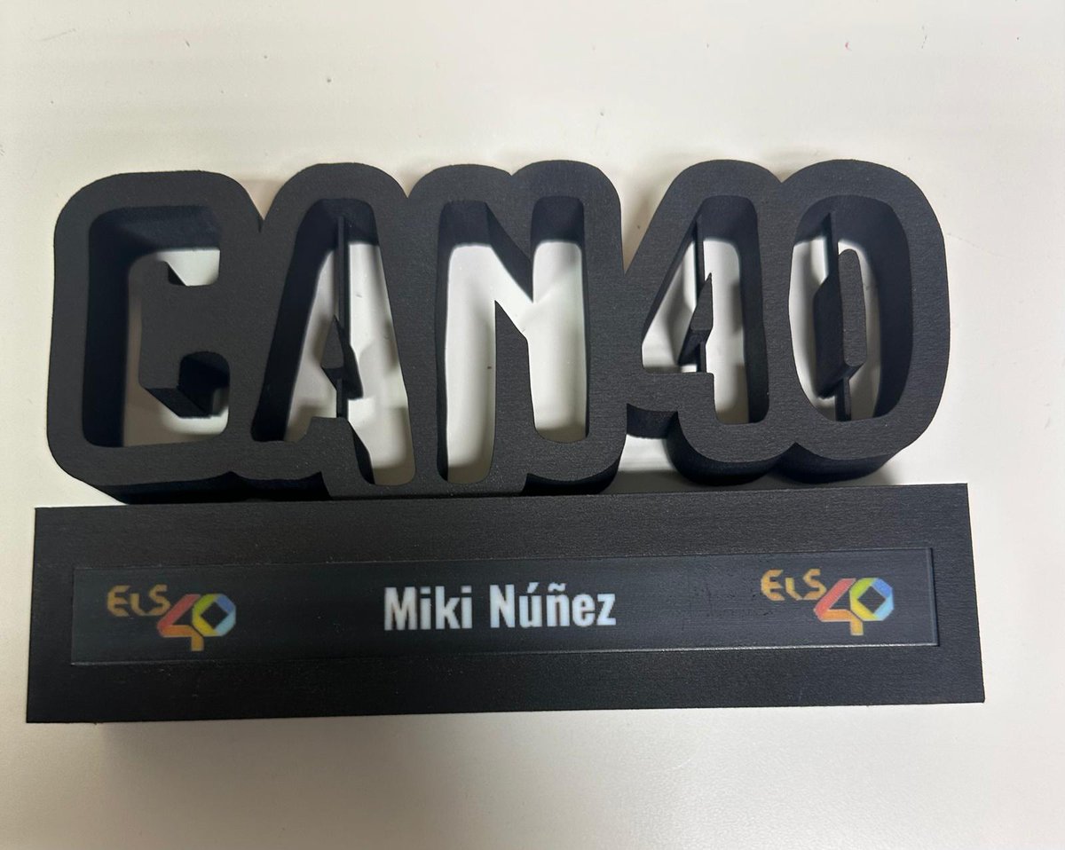 ConsorciZF's tweet photo. Ahir la innovació i la cultura van anar de la mà als Premis Can40 dels @Los40 Catalunya, que reconeixen les millors cançons i artistes de la música en català del 2024. 🏆 Estem orgullosos que els guardons d’aquest any hagin estat creats amb impressió 3D a la 3D Incubator, una iniciativa del #CZFB i @Leitat amb el suport de fons europeus FEDER a través de la @FundacionINCYDE.