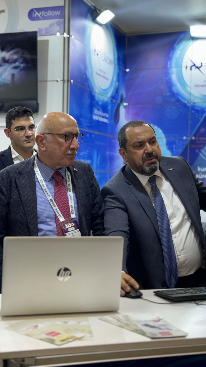 2. Dönem MÜSİAD Genel Başkanımız Sn. Ali Bayramoğlu’nu standımızda ağırlamaktan büyük onur duyduk. 

Yönetim Kurulu Başkanımız Sn. Bekir Sami Nalbantoğlu, dijital çözümlerimiz üzerine kendilerine kısa bir sunum gerçekleştirdi. 

Kendisine standımızı ziyaret ettikleri için