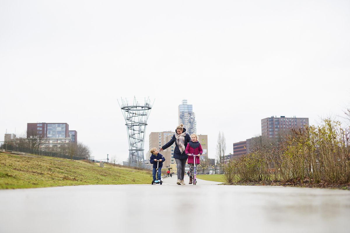 NIEUW PAPER ALERT | Welke behoeften hebben naasten van mensen met een (zeer) ernstig verstandelijke beperking bij het samenwerken met zorgprofessionals? Bijvoorbeeld de behoefte aan een persoonlijke band met zorgprofessionals. Lees hier het hele artikel 👉 onlinelibrary.wiley.com/doi/10.1111/ji…