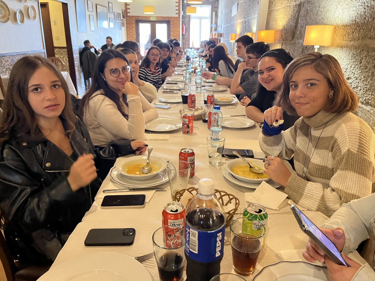 factsvetforce's tweet photo. International Competition
Lunch
#factsvetforce #fakenews #eramusplus https://t.co/Y8944ubGSj