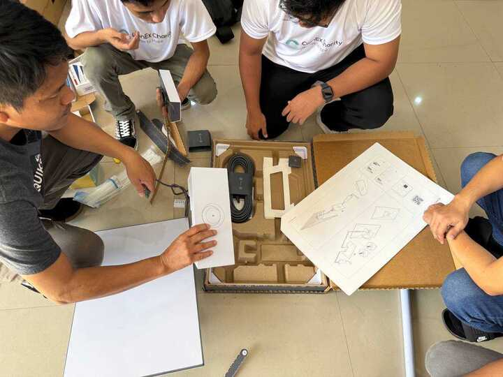 CoinExCharity's tweet photo. 🚀Exciting news ! We have reached a milestone by deploying the first Starlink unit in the Philippines!
💻 #StarlinkProgram , the flagship project of our "#BridgeToHope" initiative. It's a gateway to education, economic growth, and a world of opportunities. #CoinExCharity https://t.co/wxLXDPGPYL